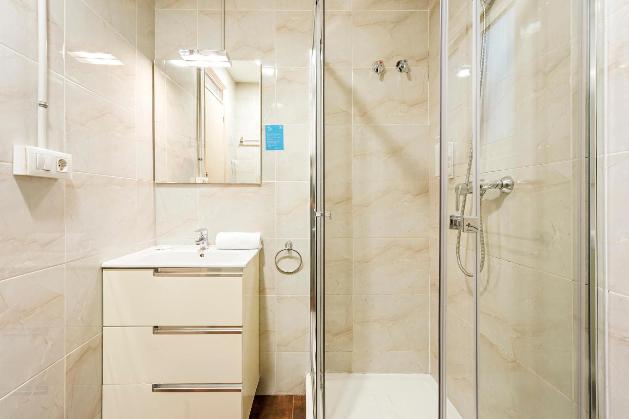 Ab Vila I Vila Apartments Barcelona Exterior photo